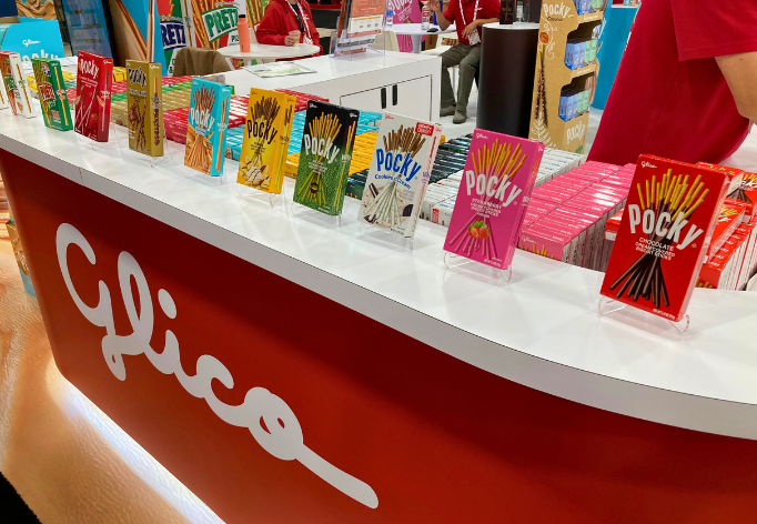 Pocky Peanut Butter Debuts at Sweets & Snacks Expo 2026 – Glico