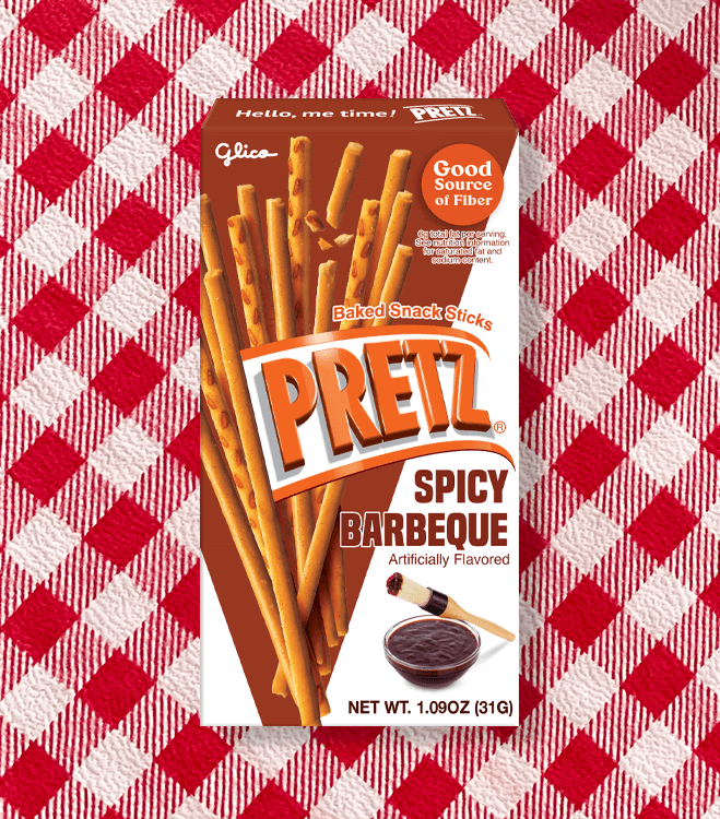 PRETZ Spicy Barbeque with Picnic Blanket Background