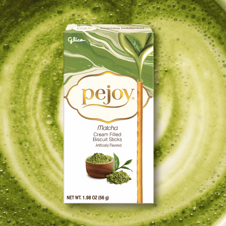 Pejoy Matcha with Matcha Latte Background