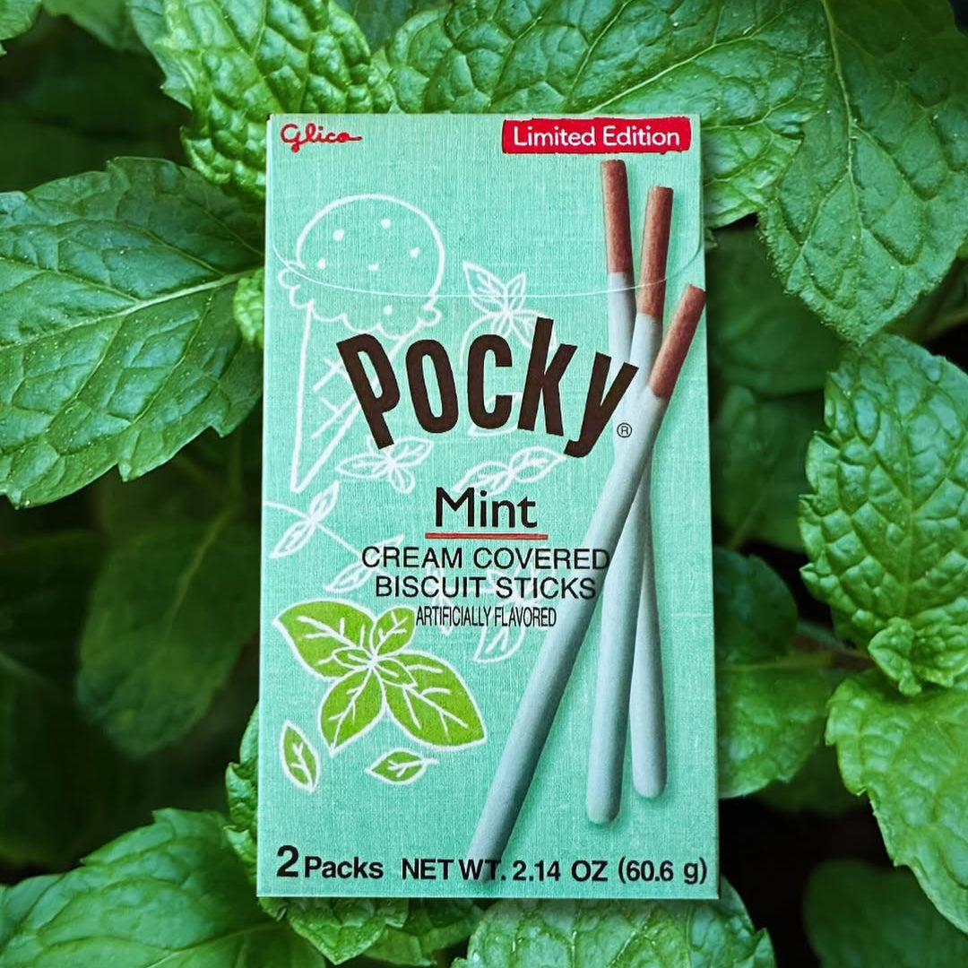 Pocky Mint with mint background