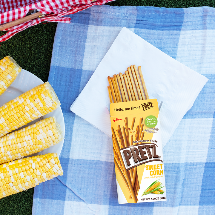 Pretz Sweet Corn - lifestyle picnic